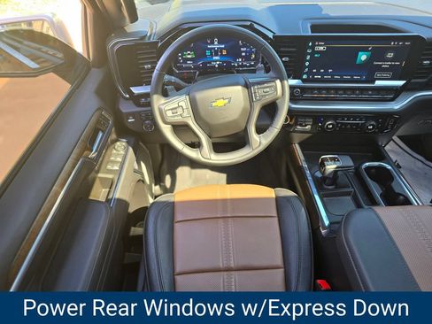 Certified 2025 Chevrolet Silverado 1500 High Country w/ High Country Premium Package AWD/4WD image 17