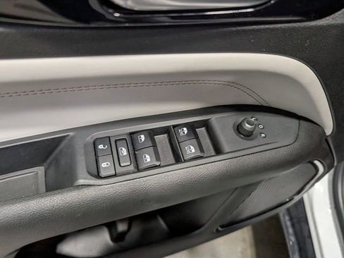 Used 2025 Jeep Compass Limited image 12