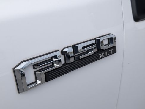 Used 2019 Ford F150 XLT w/ Equipment Group 301A Mid image 10