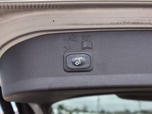 Used 2018 Ford Escape SEL w/ Ford Safe & Smart Package image 18