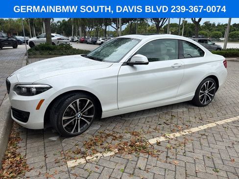 Used 2021 BMW 230i Coupe w/ Convenience Package RWD image 3