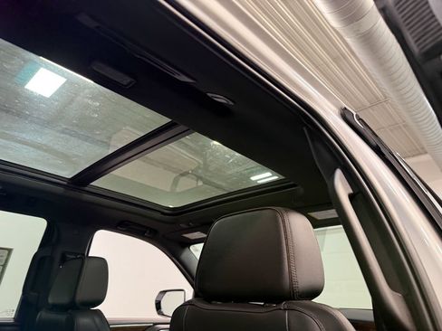 Used 2021 Chevrolet Tahoe High Country w/ Premium Package AWD/4WD image 68