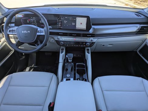 New 2025 Kia Telluride S image 21