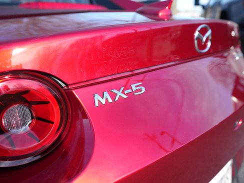 Certified 2025 MAZDA MX-5 Miata RF Grand Touring w/ Weather Package image 29