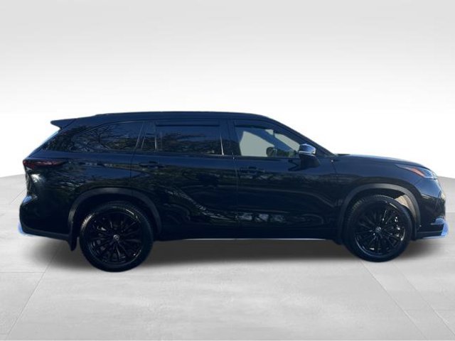 Used 2024 Toyota Highlander XSE AWD/4WD image 6