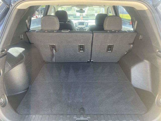 Used 2022 Chevrolet Equinox LS AWD/4WD image 23