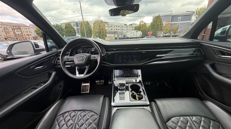 Used 2022 Audi SQ7 Premium Plus w/ SQ7 Executive Package AWD/4WD image 25