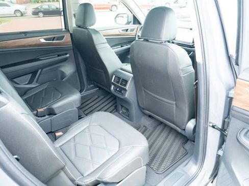 New 2026 Volkswagen Atlas SE FWD image 40