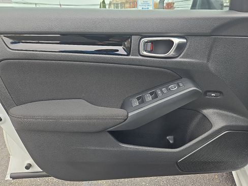 Certified 2025 Honda Civic Sport image 12