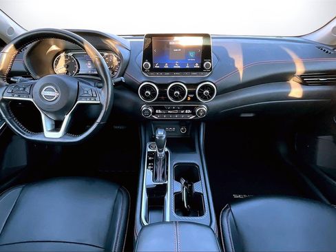 Used 2025 Nissan Sentra SR w/ SR Premium Package image 14