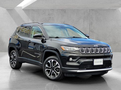 Used 2022 Jeep Compass Limited AWD/4WD image 1