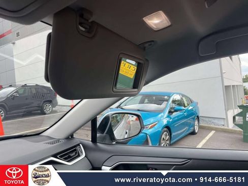 Used 2023 Toyota RAV4 XLE AWD/4WD image 33