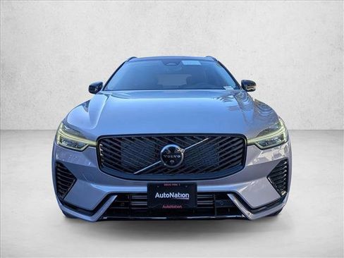 New 2026 Volvo XC60 T8 Ultra w/ Climate Package image 7