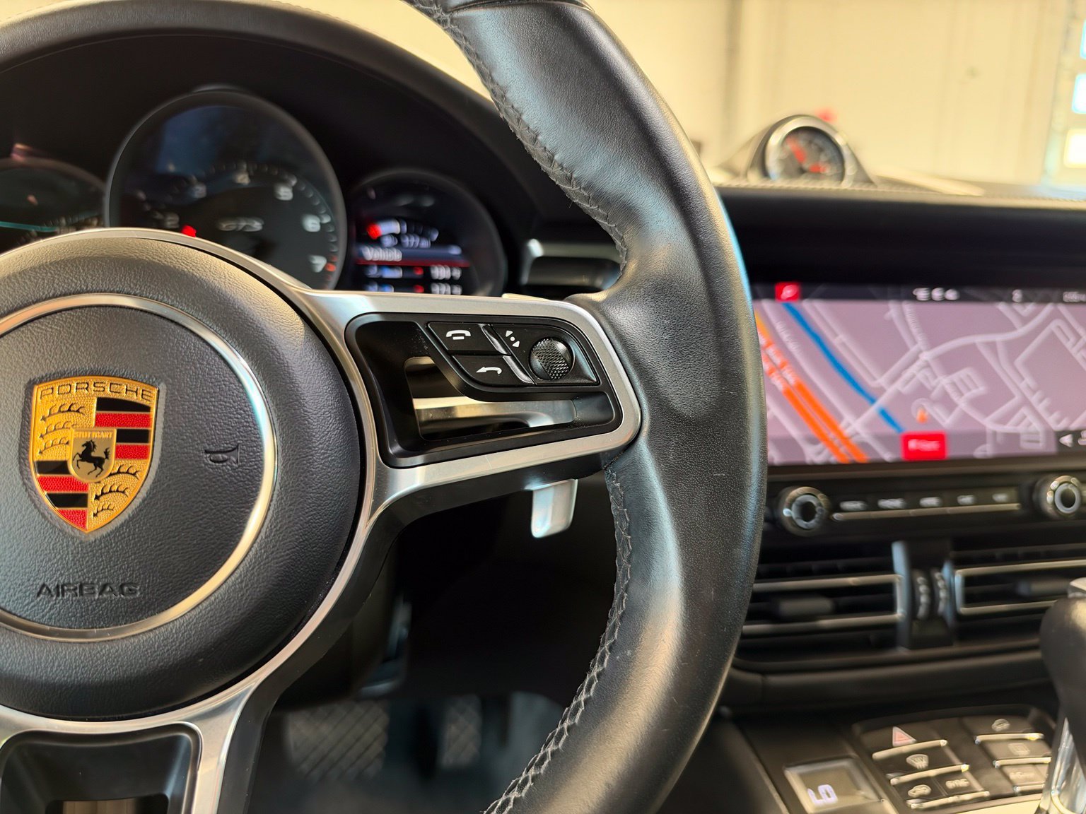 Used 2020 Porsche Macan GTS AWD/4WD image 21
