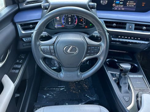 Used 2020 Lexus UX 200 w/ Accessory Package FWD image 14