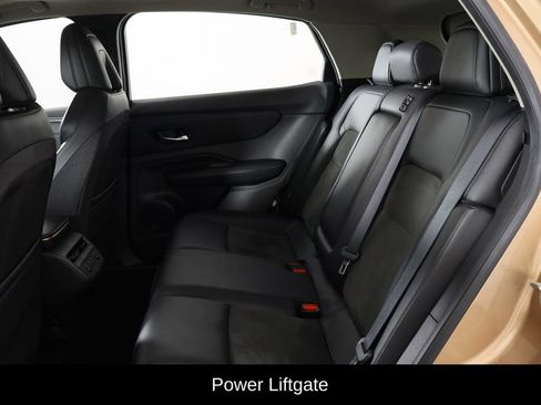 Used 2023 Nissan Ariya FWD image 8