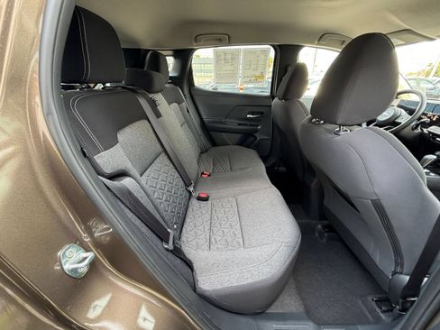 Used 2026 Nissan Kicks SV FWD image 33