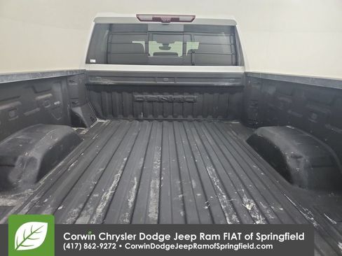 Used 2022 GMC Sierra 2500 Denali w/ Denali Ultimate Package AWD/4WD image 24