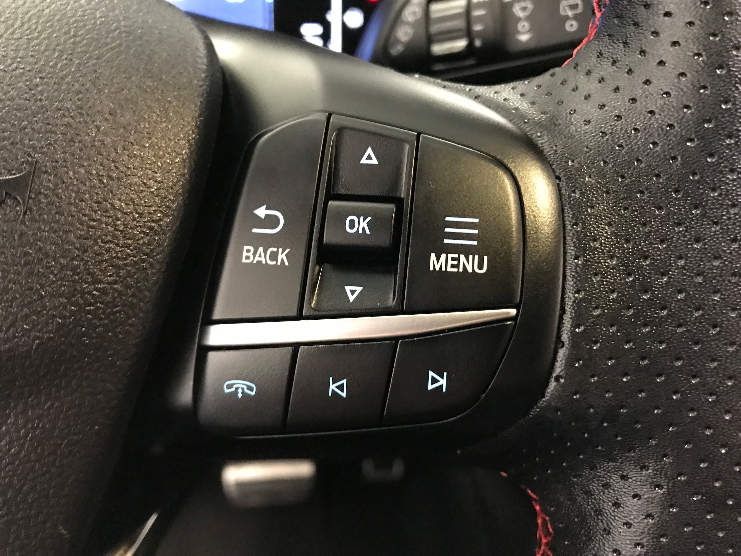 Used 2024 Ford Escape ST-Line w/ Tech Pack #1 AWD/4WD image 21