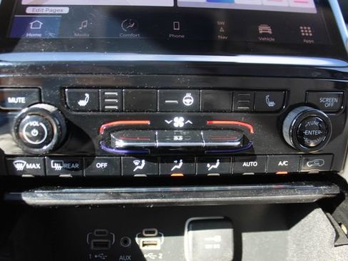Used 2021 Jeep Grand Cherokee L Limited AWD/4WD image 25