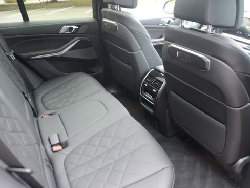 Used 2026 BMW X5 xDrive40i w/ M Sport Package AWD/4WD image 13