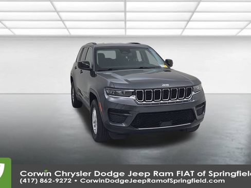 Certified 2023 Jeep Grand Cherokee Laredo image 4