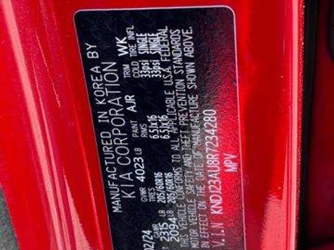 Used 2024 Kia Soul LX w/ Option Group 015 FWD image 34