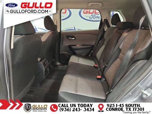 Used 2023 Nissan Rogue SV image 14