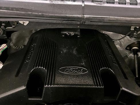 Used 2019 Ford F150 Platinum w/ Technology Package image 30