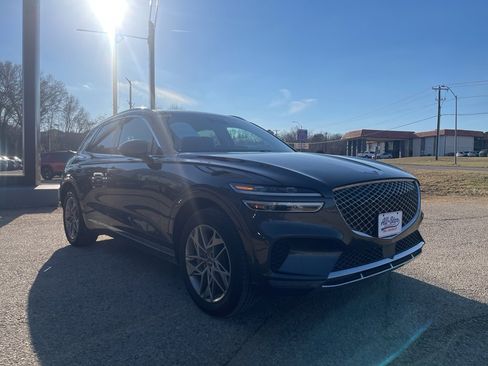 Used 2025 Genesis GV70 2.5T image 12