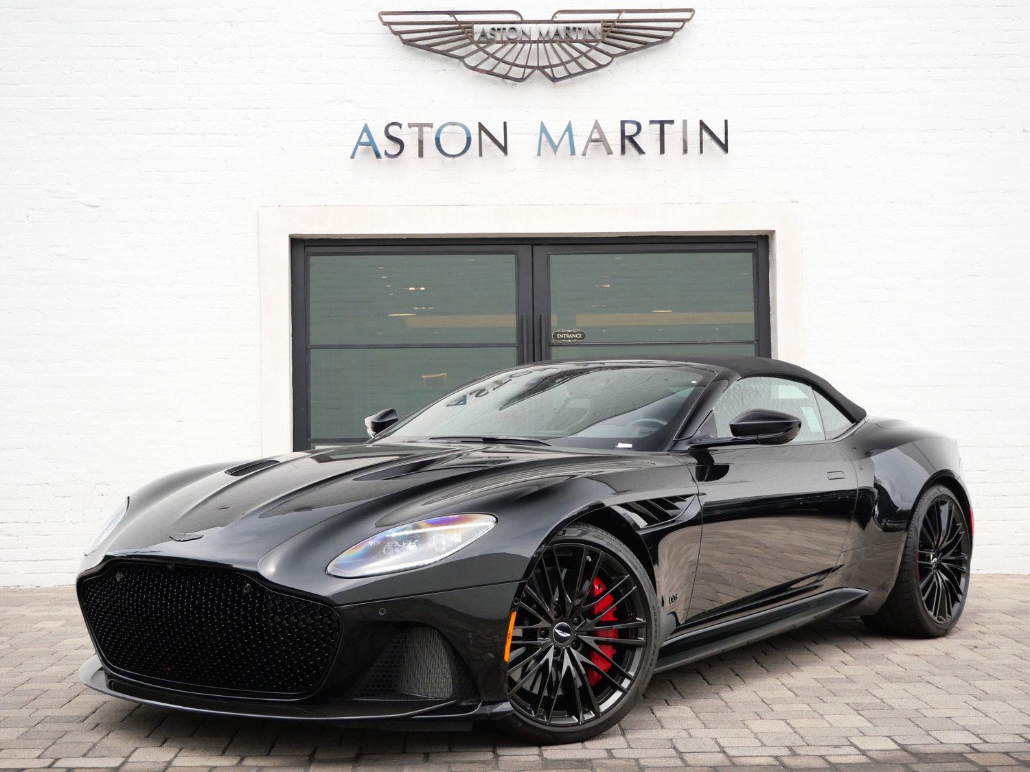 Used 2023 Aston Martin DBS Superleggera Volante RWD image 16