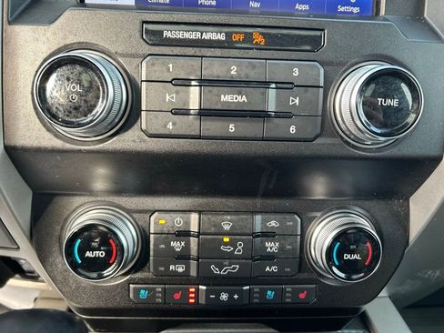 Certified 2020 Ford F150 Lariat w/ Equipment Group 502A Luxury image 31