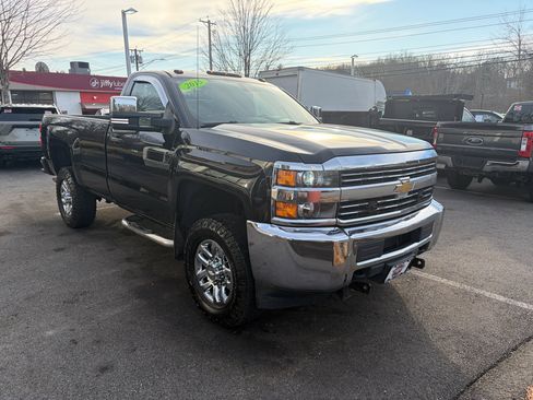 Used 2015 Chevrolet Silverado 2500 W/T w/ WT Convenience Package image 4
