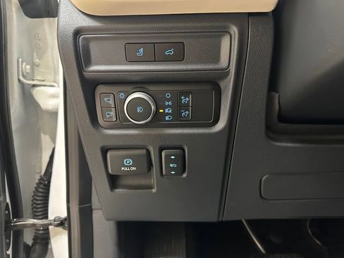 Used 2022 Ford Expedition Platinum image 21