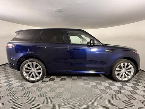 Used 2023 Land Rover Range Rover Sport SE Dynamic AWD/4WD image 8