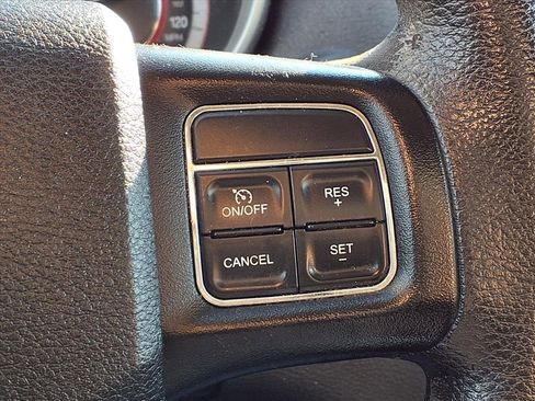 Used 2015 Dodge Journey SXT w/ Flexible Seating Group image 15