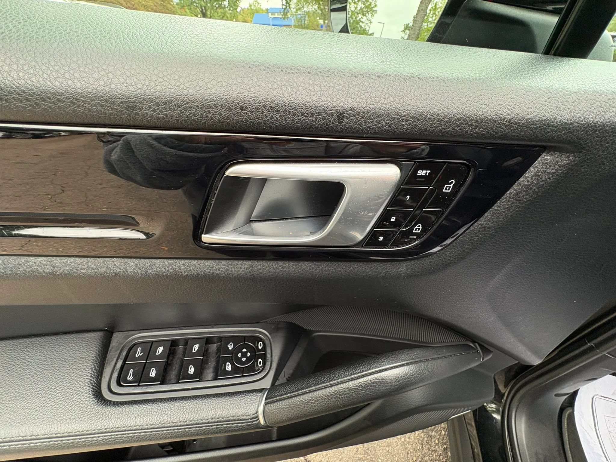 Used 2021 Porsche Cayenne S AWD/4WD image 34