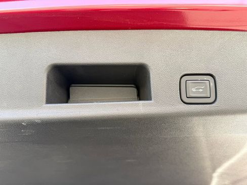 Used 2025 Chevrolet Traverse RS w/ LPO, Floor Liner Package image 33