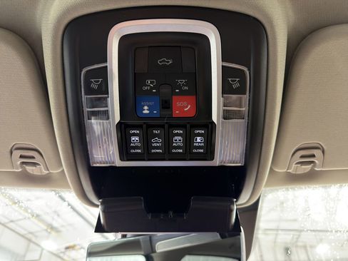 Used 2024 RAM 1500 Limited image 24