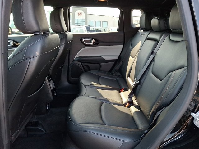 Certified 2023 Jeep Compass Limited AWD/4WD image 13