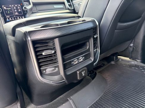 Used 2023 RAM 1500 Laramie AWD/4WD image 31
