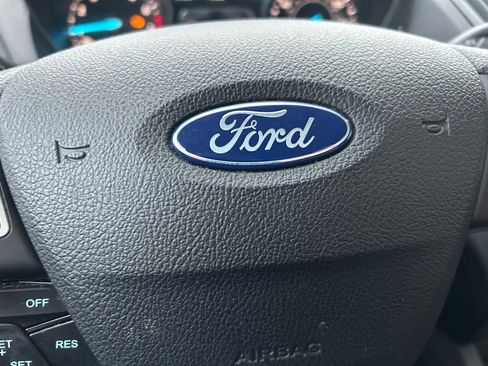 Used 2018 Ford Escape SE image 20