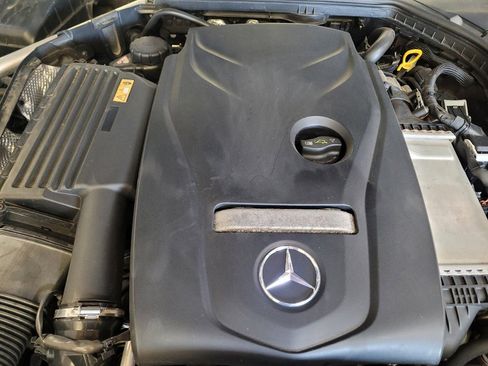 Used 2016 Mercedes-Benz C 300 4MATIC Sedan image 30
