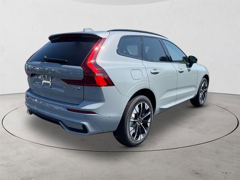 New 2026 Volvo XC60 T8 Plus w/ Protection Package Premier AWD/4WD image 5