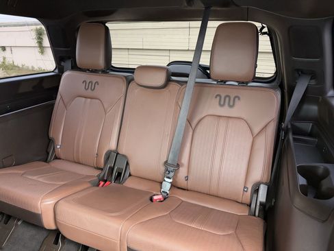 Used 2024 Ford Expedition King Ranch AWD/4WD image 33
