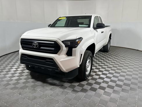 Used 2024 Toyota Tacoma SR RWD image 4