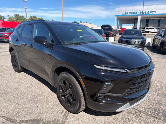 New 2026 Chevrolet Blazer LT w/ Convenience Package FWD image 1