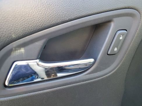 Used 2020 Chevrolet Colorado LT w/ Redline Special Edition image 10