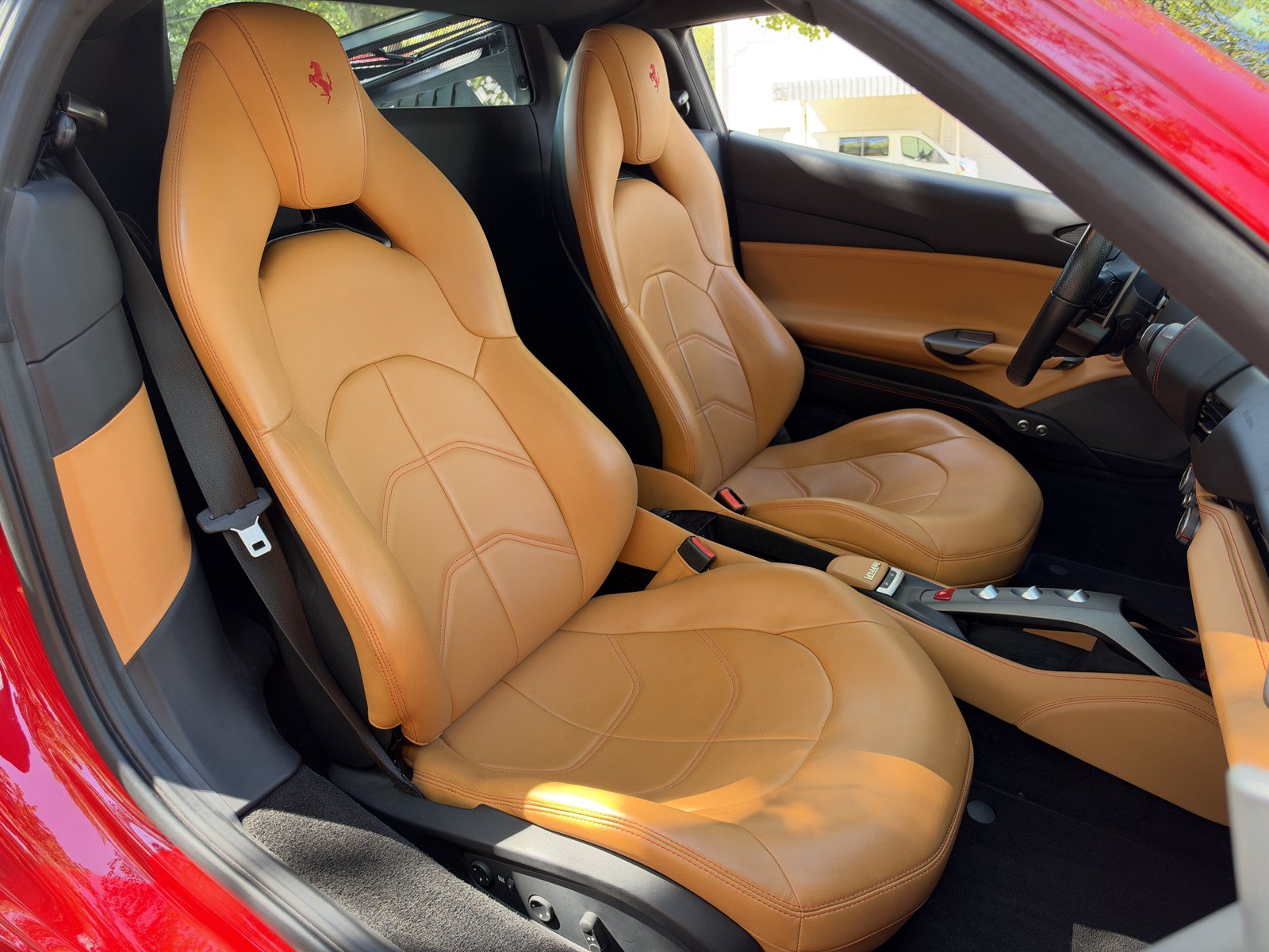 Used 2017 Ferrari 488 GTB RWD image 55
