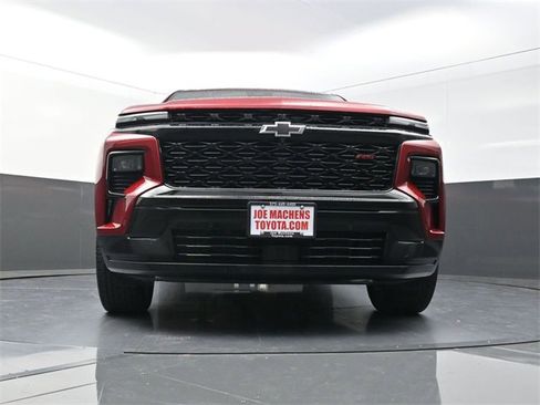 Used 2024 Chevrolet Traverse RS image 28